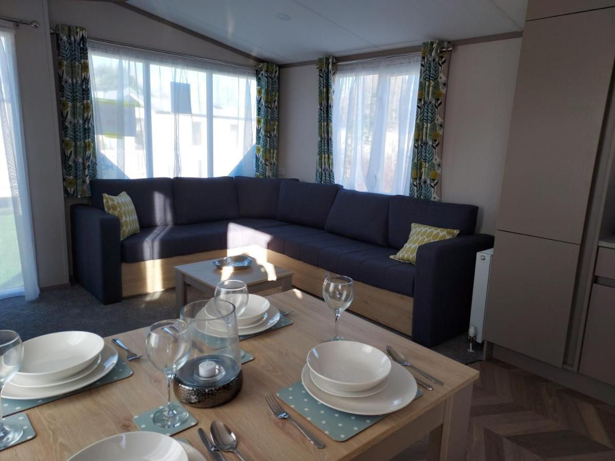 Hoburne Bashley Self-Catering Holiday Home New Milton Bagian luar foto