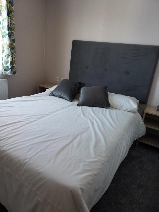 Hoburne Bashley Self-Catering Holiday Home New Milton Bagian luar foto